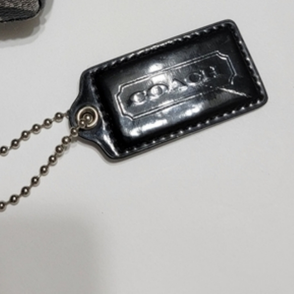 Coach 1941 Saffiano Leather Wristlet or Cosmetic Makeup Black and White Bag - Picture 7 of 9